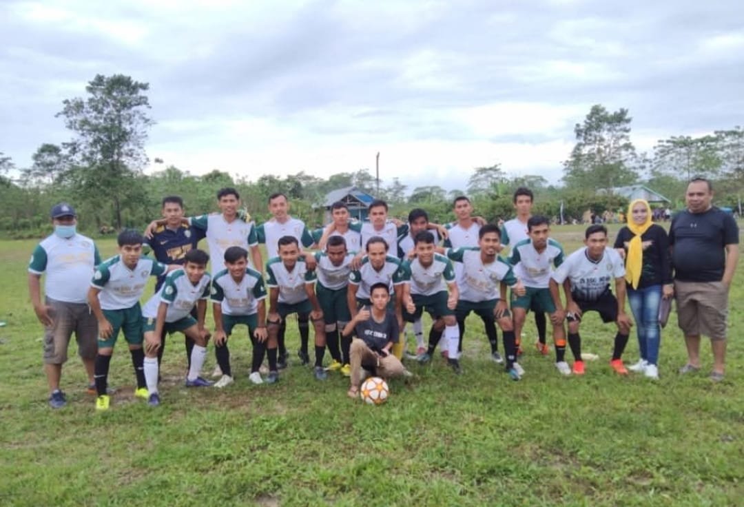 Membanggakan! Tim Sepakbola Desa Lalosingi Siap Bertanding di Liga Antar Desa